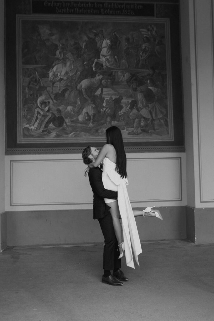 51 - paularina-weddings-2025-mai-mark-verlobung-hofgarten-154